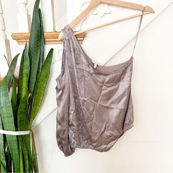 Joie Silver One Shoulder Cinched Hem Cut Out Silk Blouse Abatha Top Size Medium - Picture 2 of 7